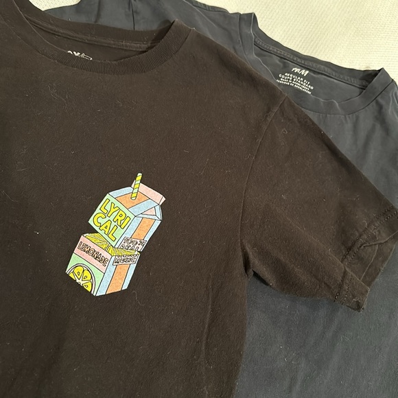 H & M Black t-shirt Size S //Everyday Essentials Lemonade Black t shirt size S - Picture 8 of 8
